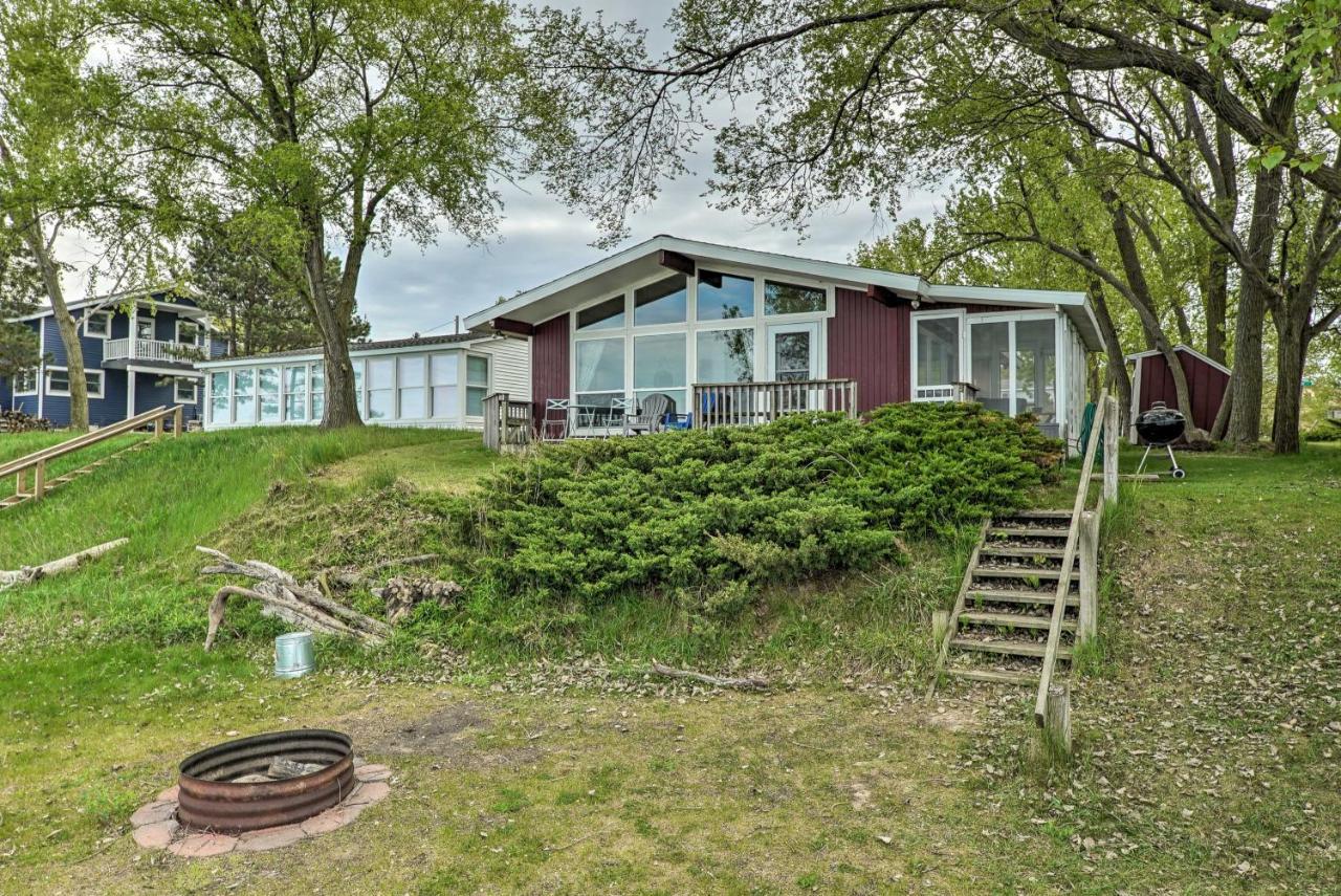 Lakefront Cottage Near Wineries And State Parks! Міерс Екстер'єр фото