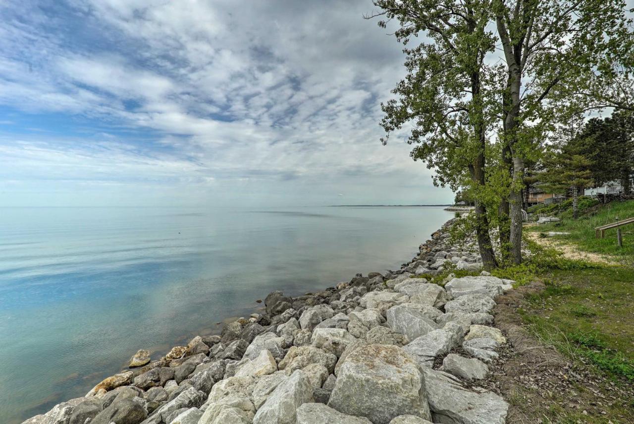 Lakefront Cottage Near Wineries And State Parks! Міерс Екстер'єр фото